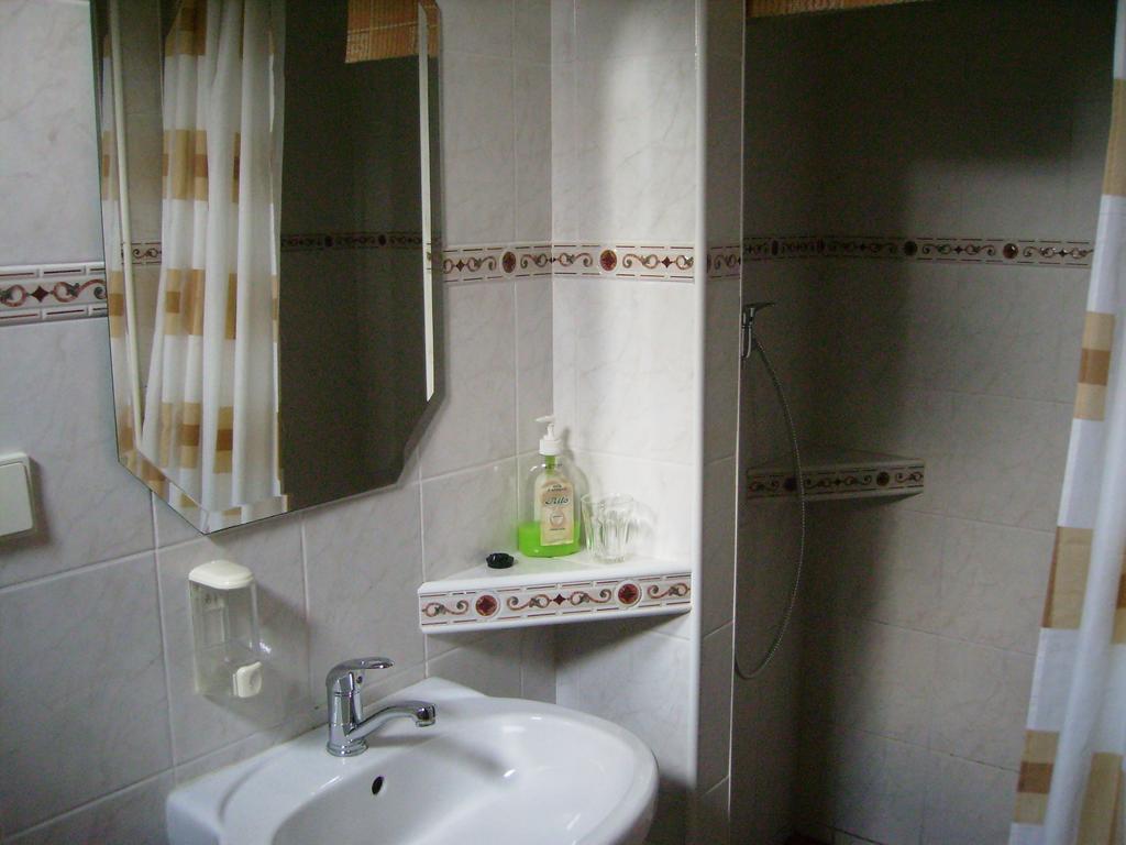 Bungalovy Natura Trávnica Стая снимка