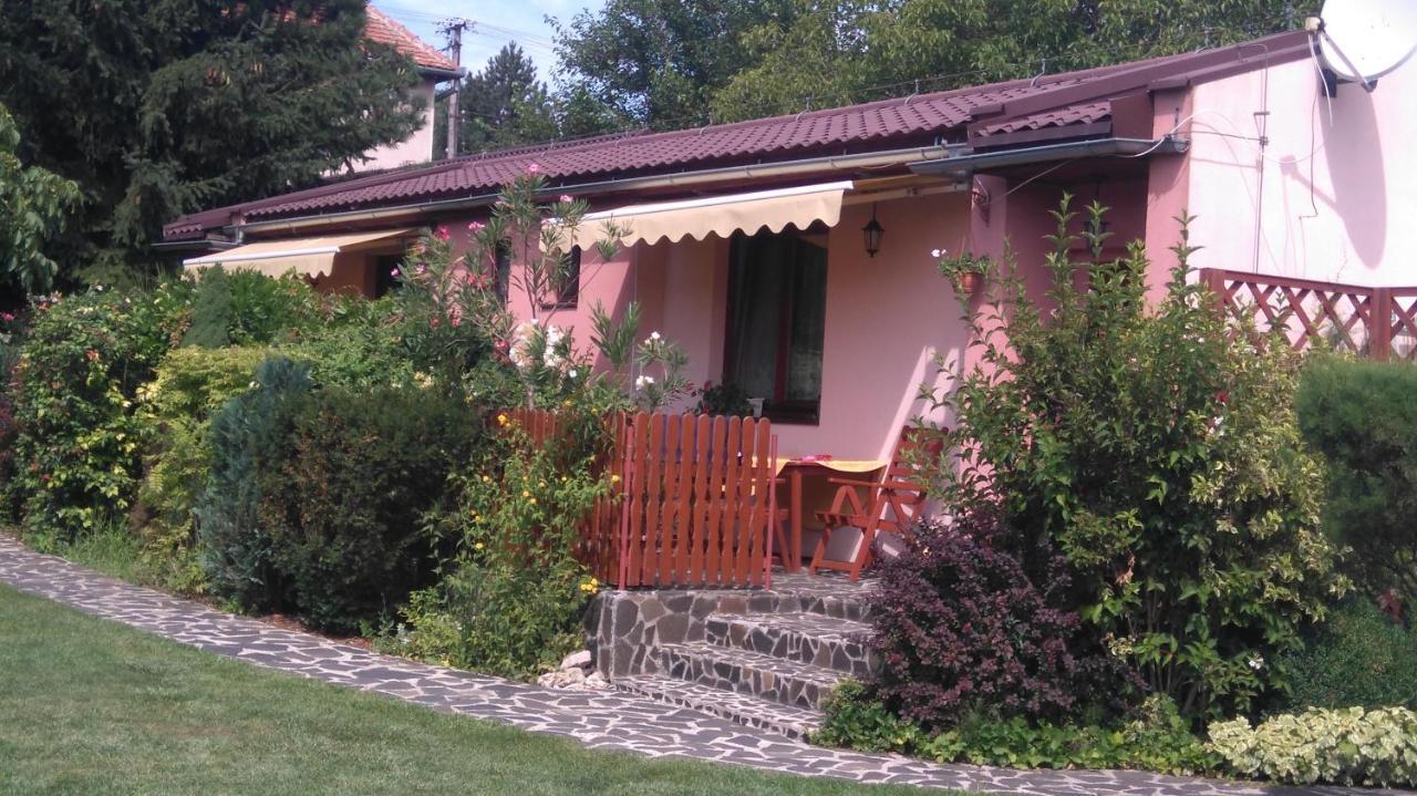 Bungalovy Natura Trávnica Екстериор снимка